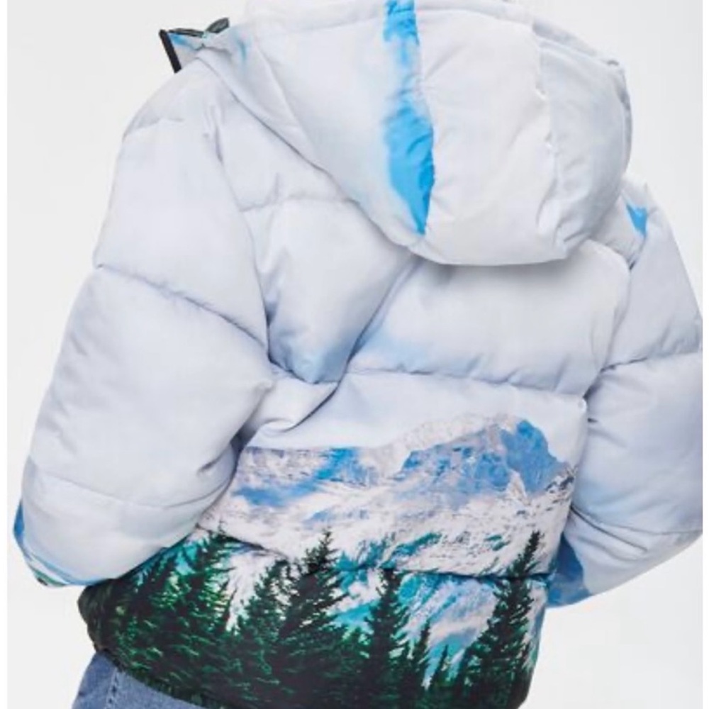 NWT FOREVER 21 Women’s Landscape Puffer Jacket - Picture 5 of 8